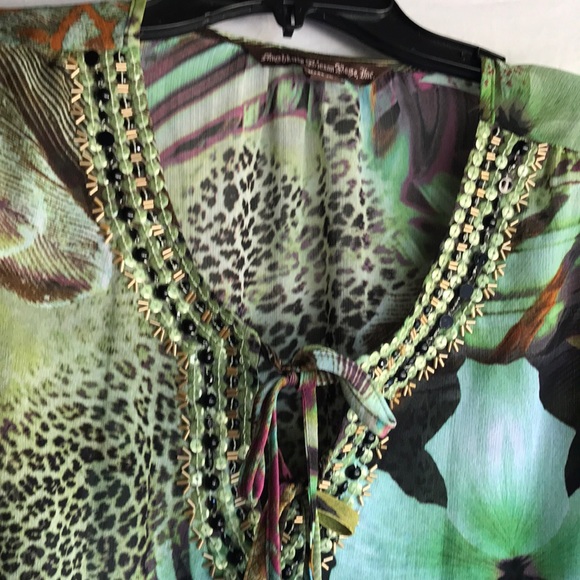 Beautiful print blouse - Picture 2 of 5